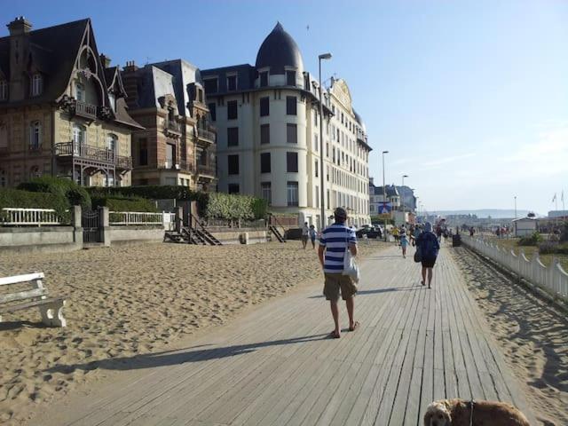 Un chez soi bord de mer Trouville-sur-Mer Extérieur photo